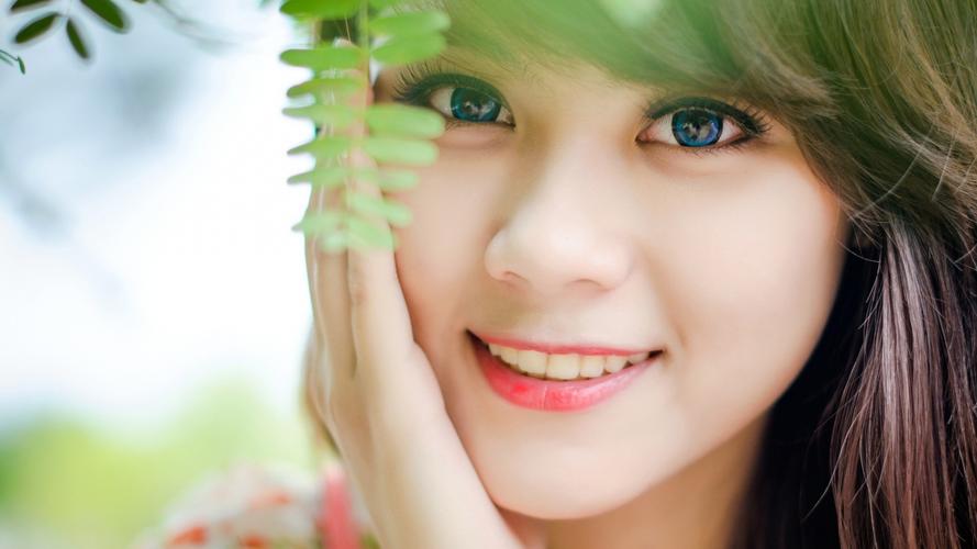 陕西多地迎高温 动物空调房里享受“清凉套餐”